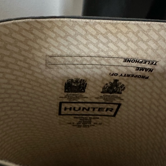 Tall Original Hunter Rain Boots Size 8 Black Gloss - only used 3 times!! - Picture 3 of 8